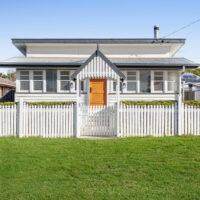 Top 7 Ways a Newtown Buyers Agent Wins Bidding Wars Fast